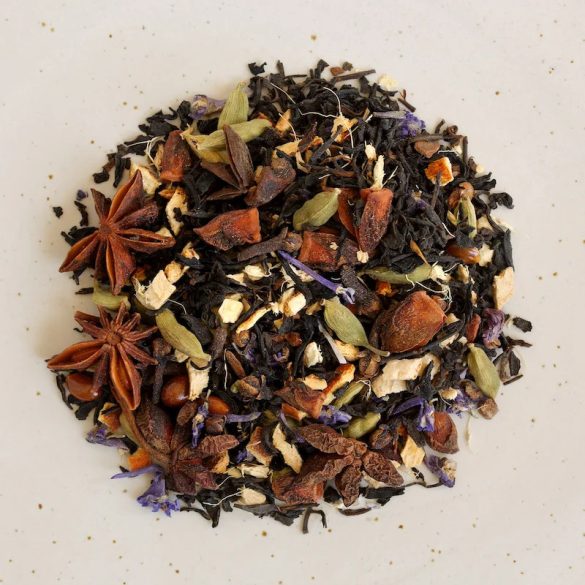 Bazsalikomos Kert Chai tea (100 g)